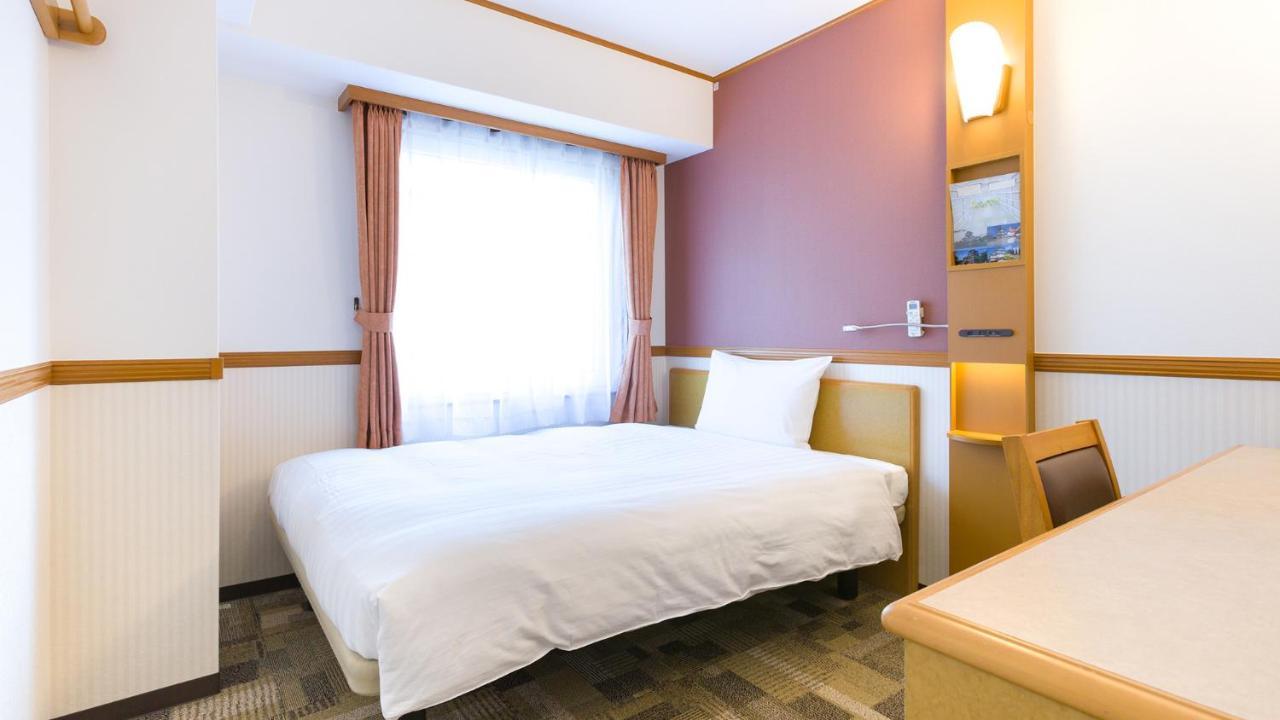 Toyoko Inn Okayama Eki Nishi Guchi Migi Zewnętrze zdjęcie
